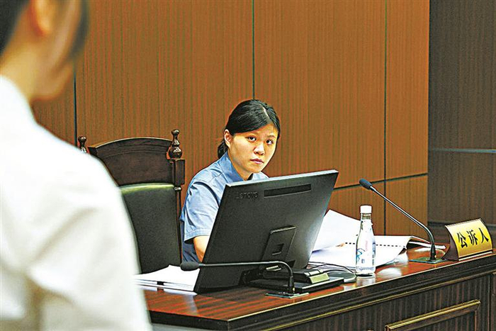 “秒到账、免材料”的换汇不是捷径